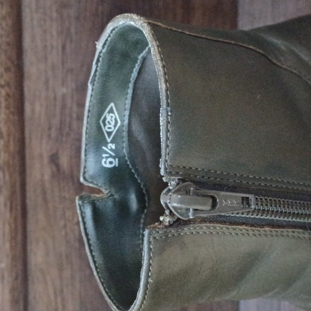 BP Dark Green Vintage Square Toe Boots - Size 6.5 - Picture 5 of 7